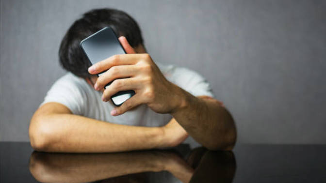 Girlfriend can take days to respond to text. Is this a bad sign?
