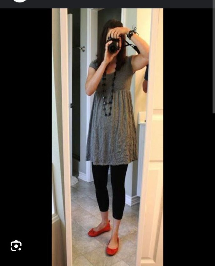 Guys (girls also welcome), what kind of clothes/style do you love seeing a girl wearing?