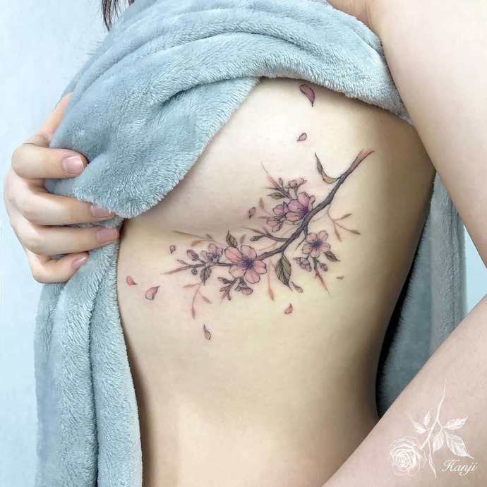 Guys, do tattoos make a woman more attractive/sexy?