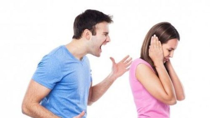 Is my boyfriend emotionally abusing me- I’m so depressed?