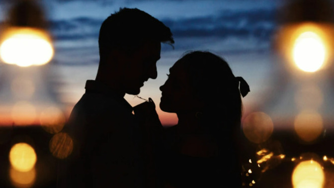 What is a fling in love?