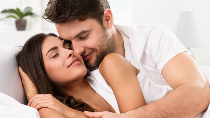 Is It Ever Okay To Sleep With Someone On The First Date?