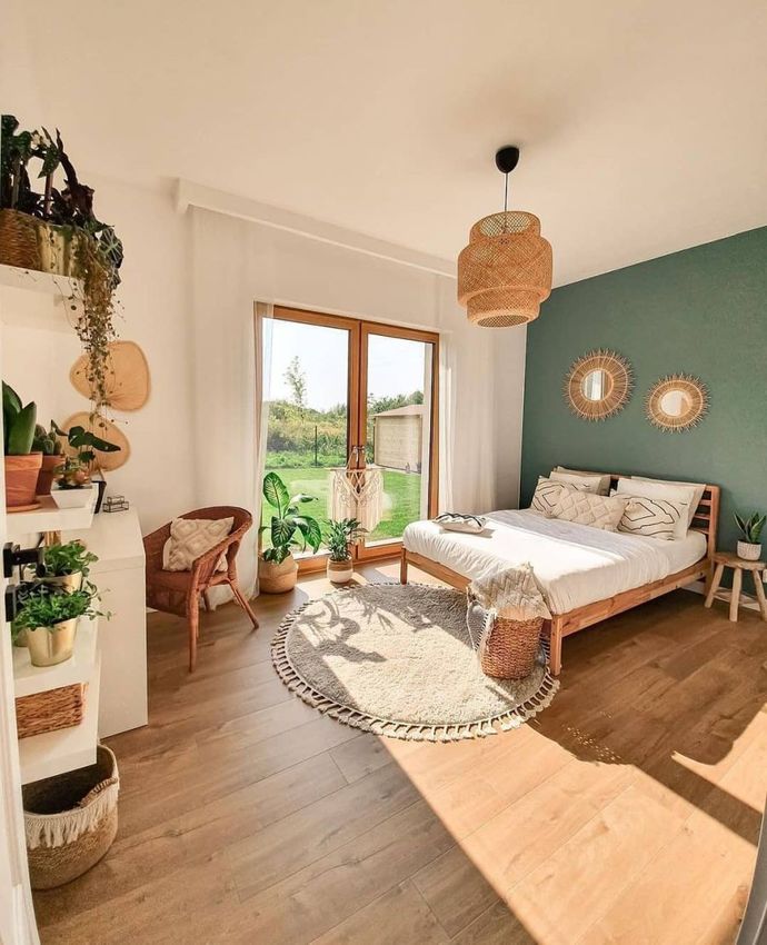 If you could see the bedroom of someone you just met, what would you look for first to get an idea about them?