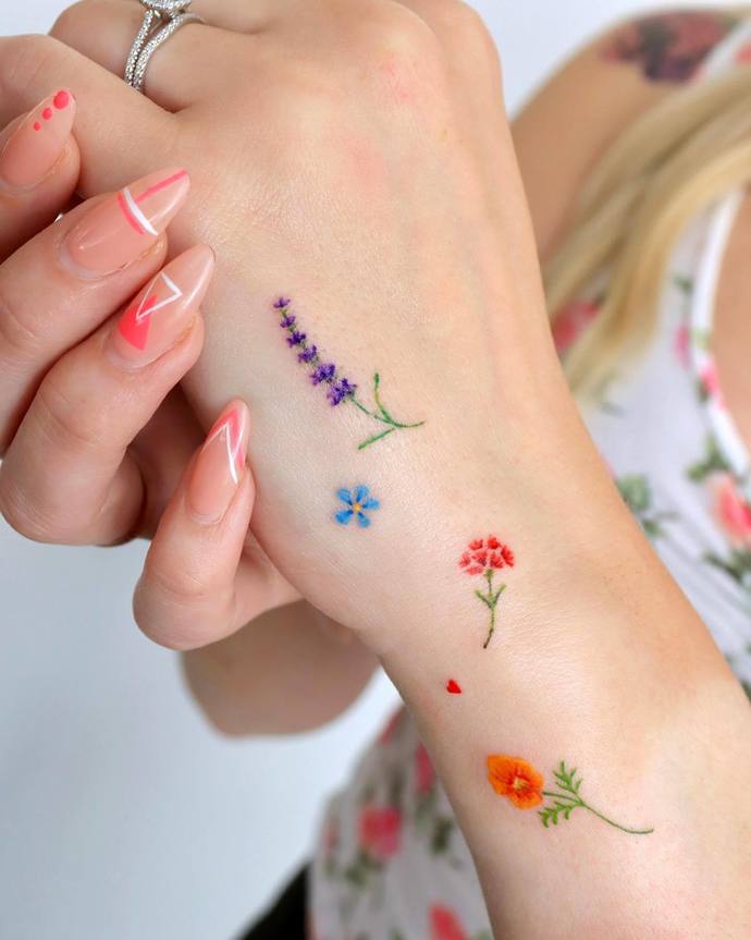 What do you think of this colorful, flowery tattoos?