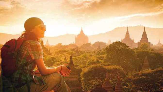 Is solo travel boring?