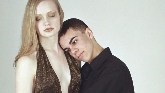 Why are taller women more open to dating short men than short women?