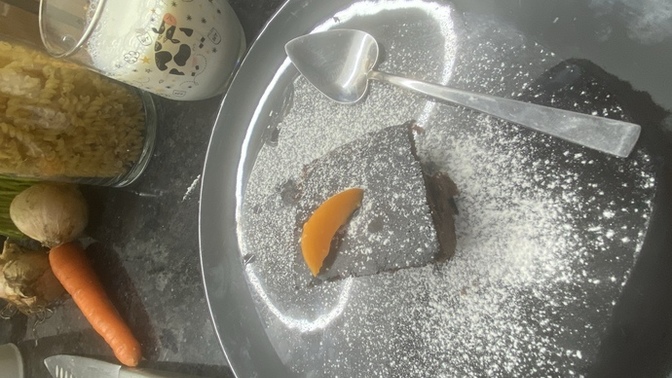 Do you prefer tea or milk with the browni?