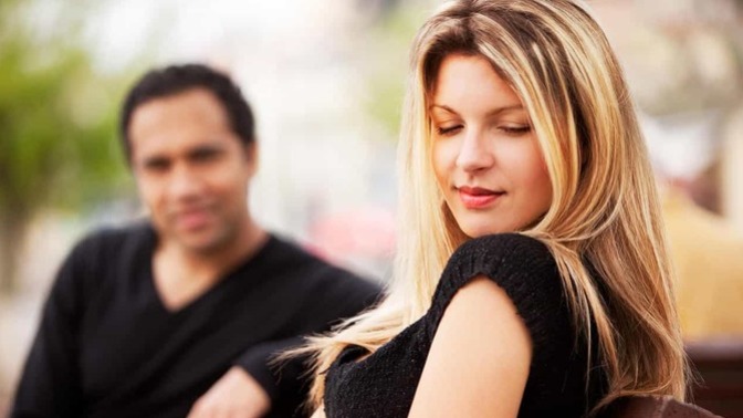 Is ignoring someone a good way to get a guy’s interest?