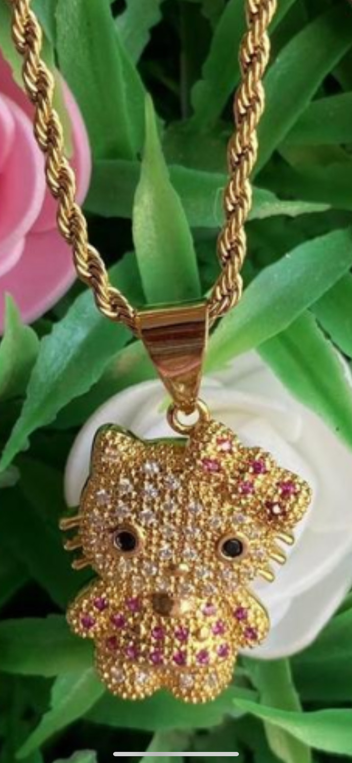 Which necklace should I get my friend that loves hellokitty?
