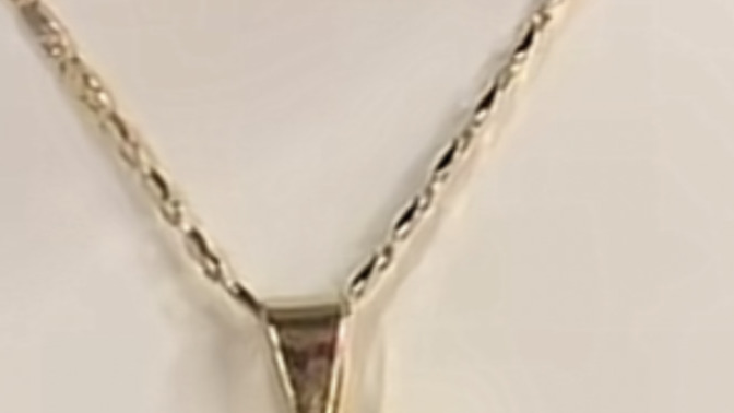 Which necklace should I get my friend that loves hellokitty?