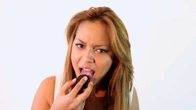 How do you like to eat your oreo cookies?