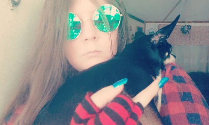 Do you wear sunglasses on sunny days?