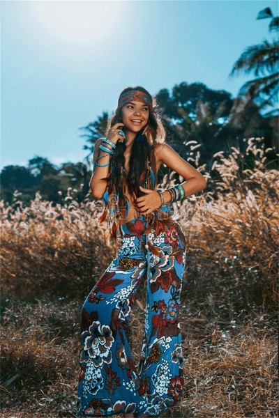 Iets say the hippie fashion trend came as an annual or semi-annual event in your city or hometown. Would that be astoundingly Phenomenon?