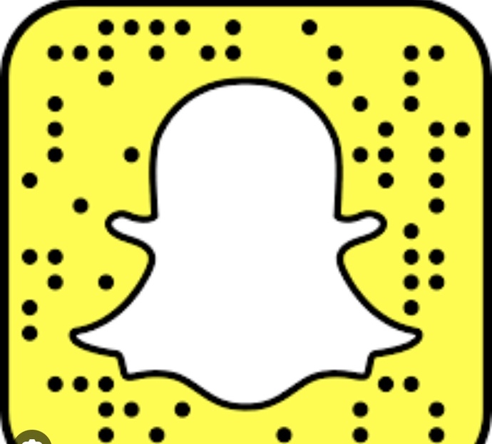 What are signs a guy likes you over Snapchat?