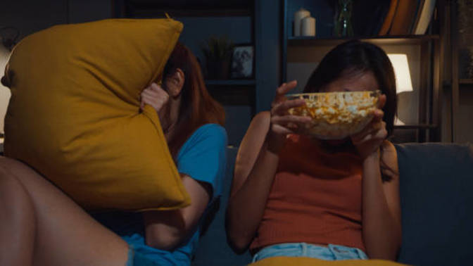 Do you gain weight from eating at night?