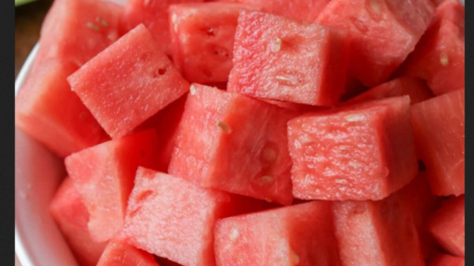 Watermelon, with or without salt?