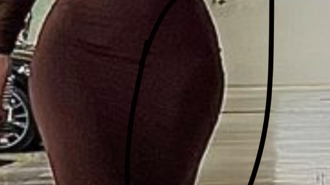 Can y’all see her hip pads?