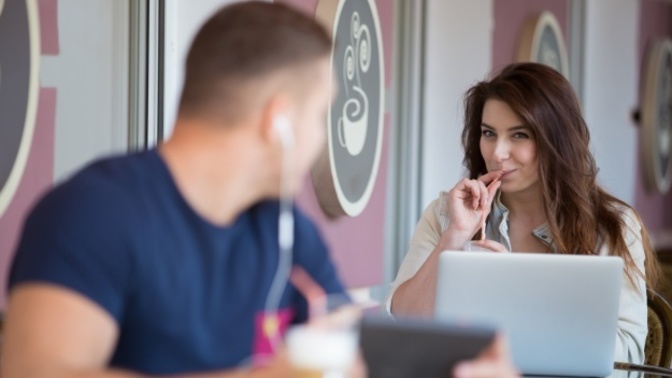 How long and often should you hold and make eye contact?