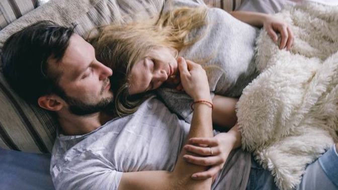 Hi single ladies, how often do you (need/crave) that warmth and snuggling so bad?