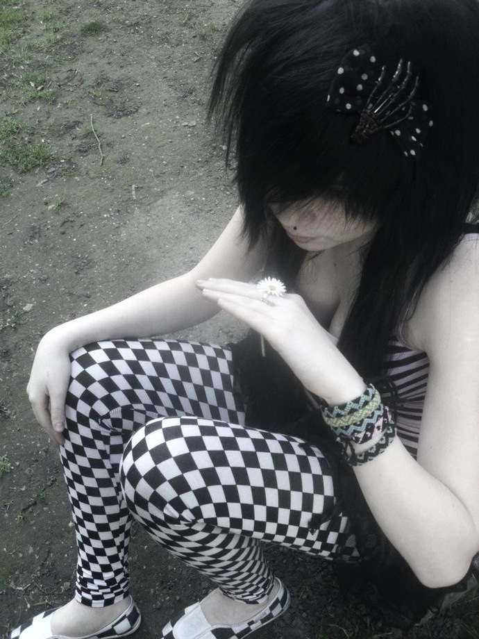 This or that: Scene or emo?