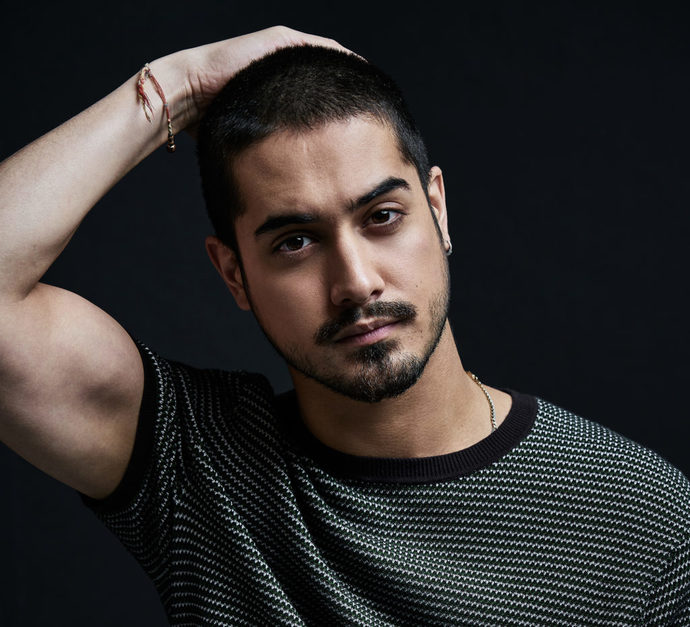 Girls, Do u like men with long or short hair?