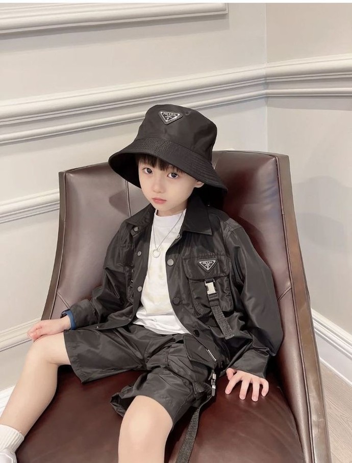 🧃 If you have kids how do you dress them? if you dont have any how what would you style them 🧸?