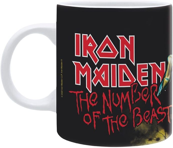 What does your favorite coffee cup look like that you use the most?