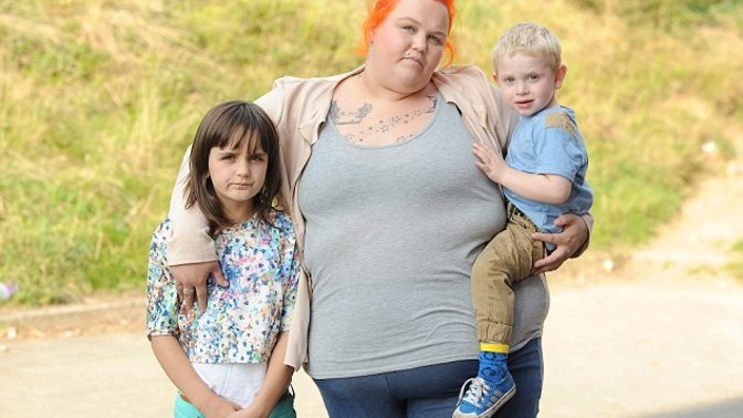 Would you date a single mom?