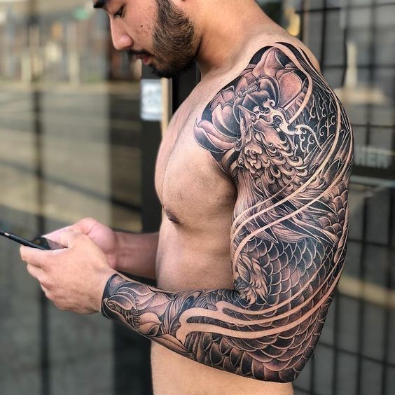 Arm sleeve tattoos. Who has it the best, the guys or the ladies. Or both?