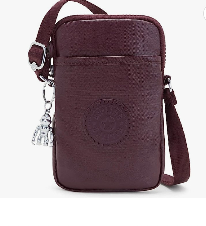 Which of these bags would look best for daily errands?