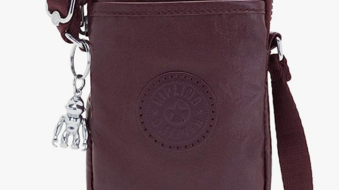 Which of these bags would look best for daily errands?