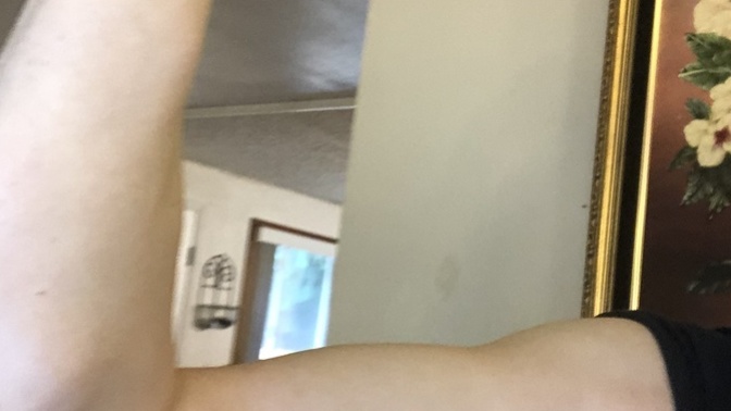 Girls, what do you think of my biceps?