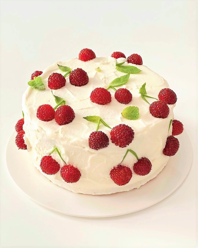 What do you think of this Raspberry Cherry Cake?