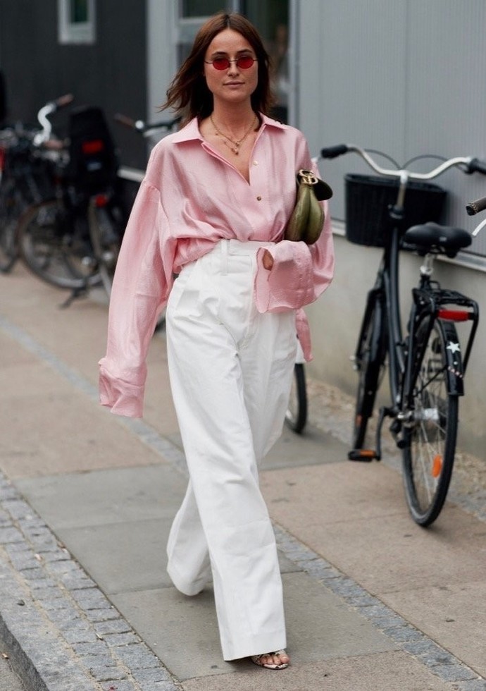 Are loose pants worn by the ladies getting into style in your city?