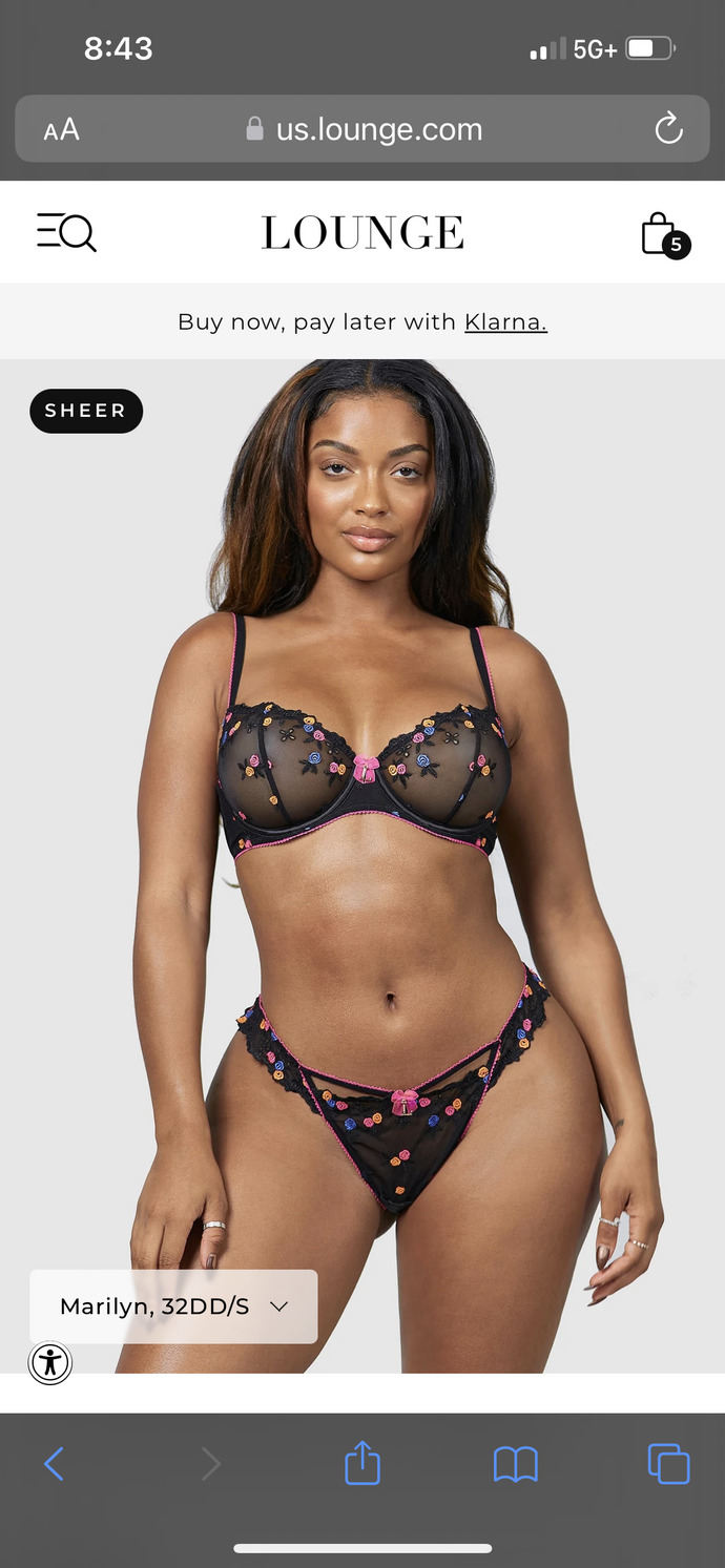 Which bra and thong set is sexy ( pic)?