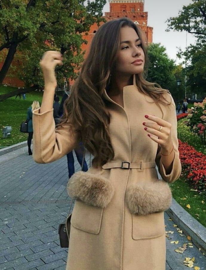 Guys, would you approach a girl who dresses fancy like this? Or would you find it too intimidating?