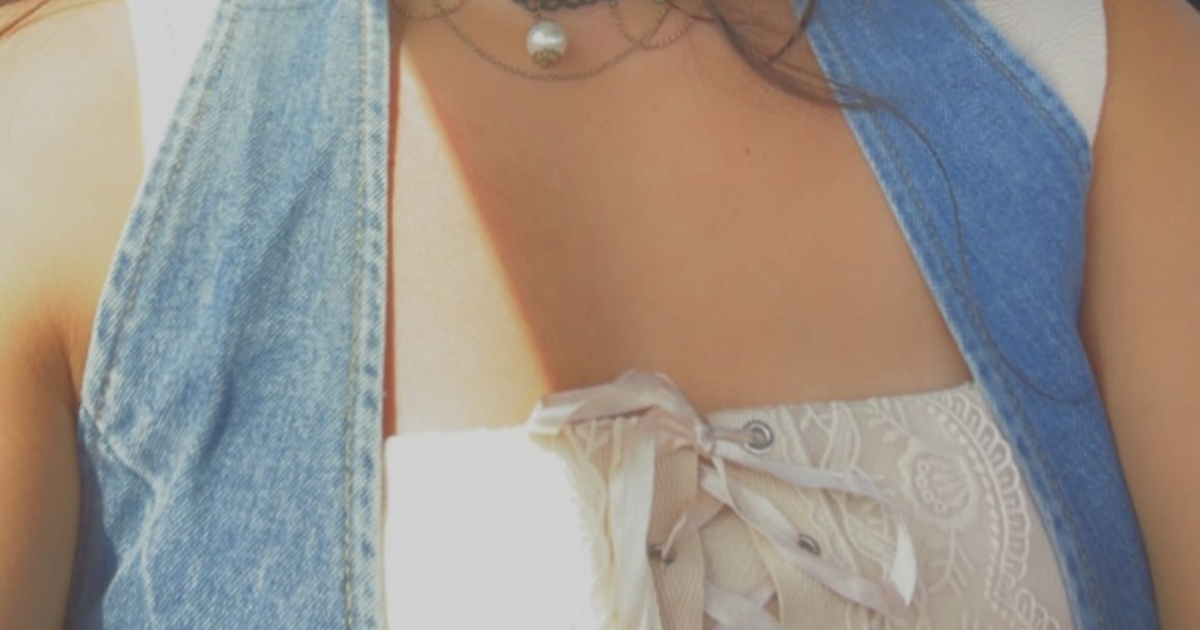 What does choker necklaces mean to you? GirlsAskGuys