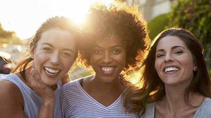 Studies show: single women are happier than single men? Single people, true or false?