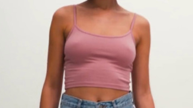How would you style this pinkish top? What colors would work?