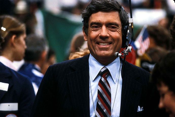 Besides talking on his ham radio, this famous newscaster spent most of his life talking into a microphone for a living. Who is it?
