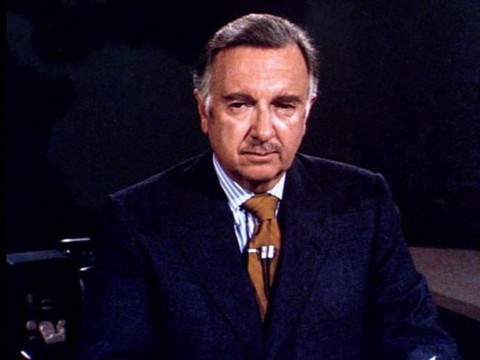 Besides talking on his ham radio, this famous newscaster spent most of his life talking into a microphone for a living. Who is it?