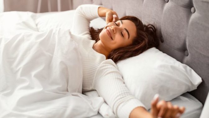 Hi ladies, how do you like your partner to treat you right after you wake up?