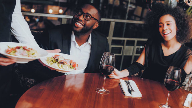 Do women like it when their man orders for them at a restaurant?