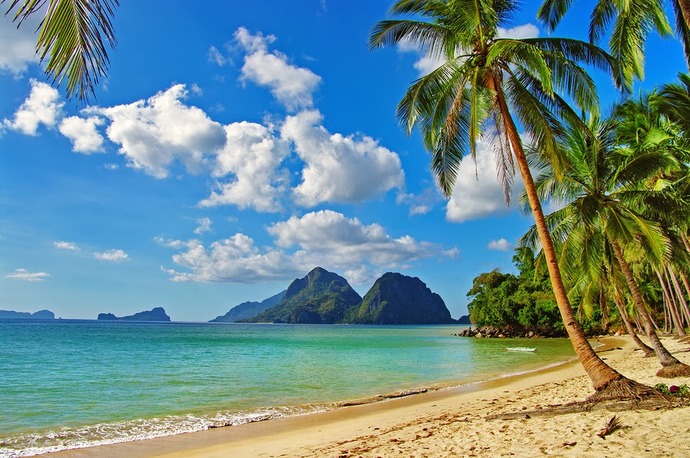 Which travel destination would you prefer to visit?
