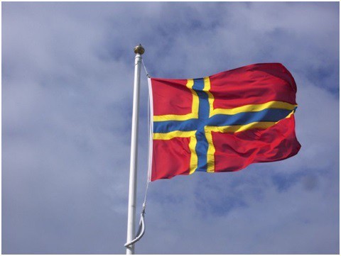 Should the Orkney islands go back to Norway?