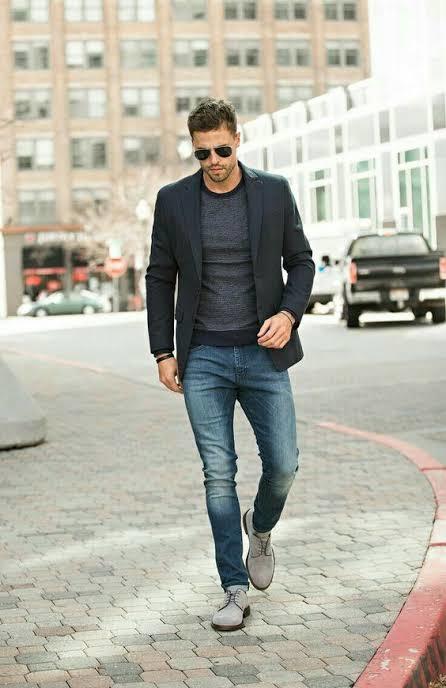 I like guys in business casual outfit