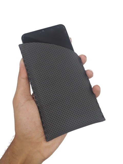 Howd you comment and rate these handmade leather phone cases?