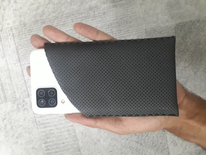 Howd you comment and rate these handmade leather phone cases?