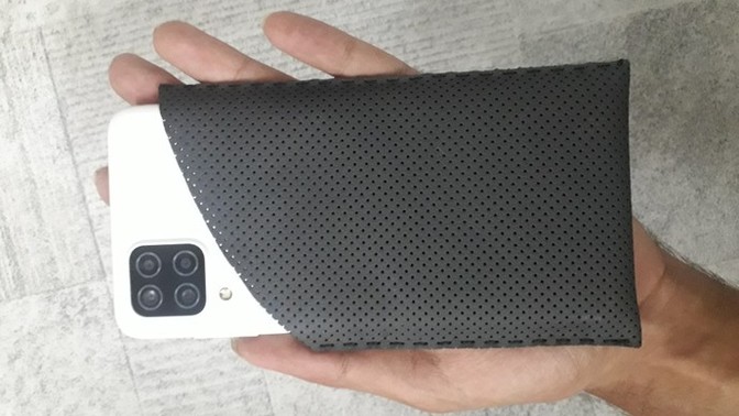 How'd you comment and rate these handmade leather phone cases?