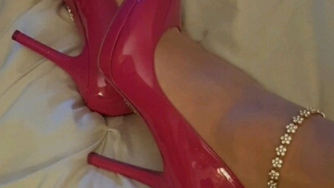 Heels of flats on a first date?